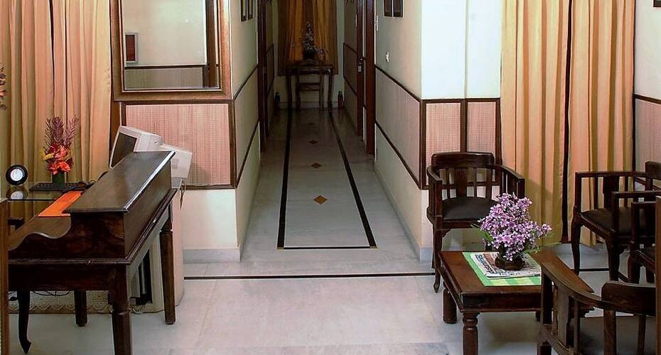 Bhambri Expo House, Greater Noida 5